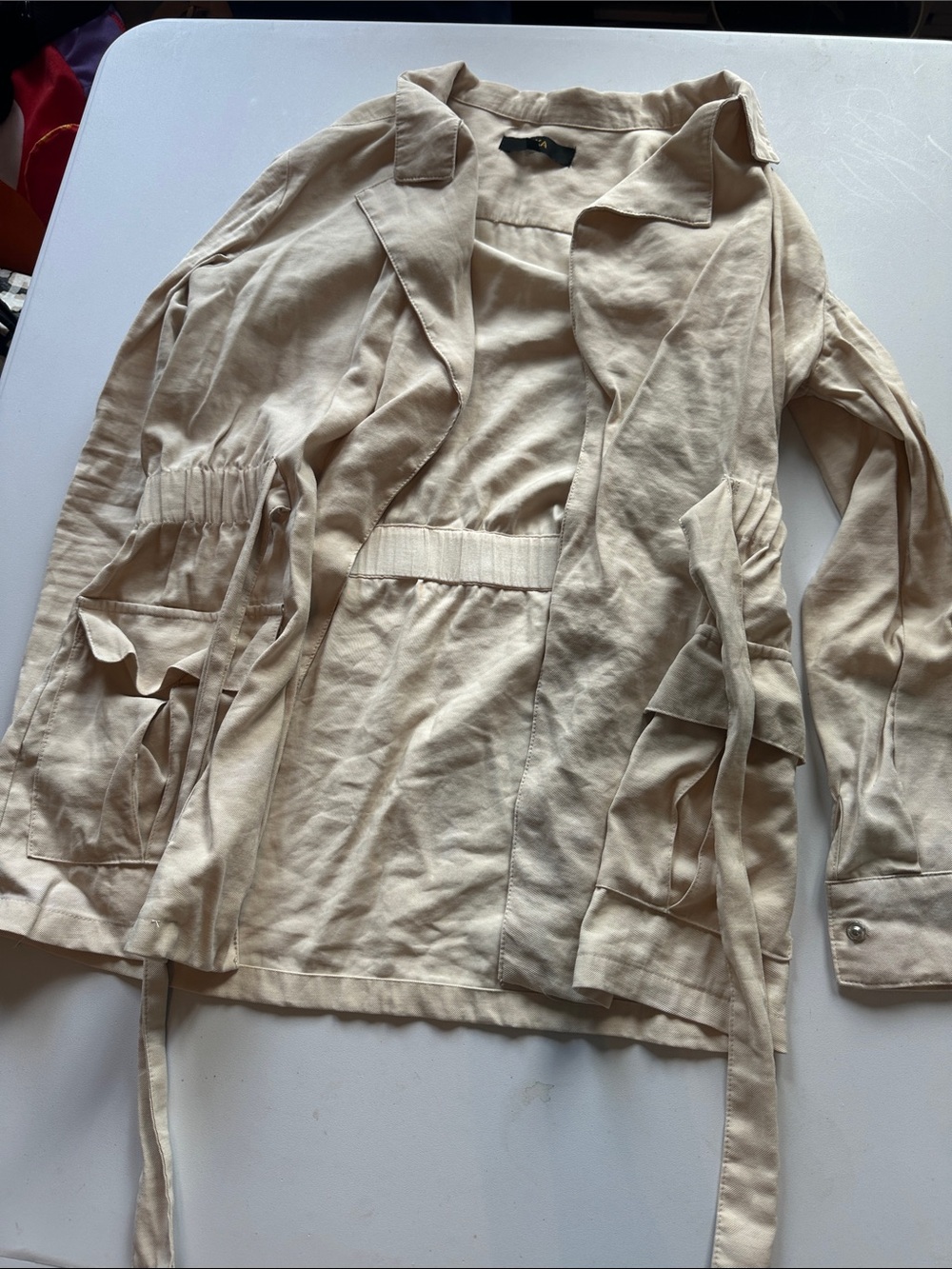 Women’s Cream Tie-Waist Utility Jacket with Front Flap Pockets - Picture 6 of 14